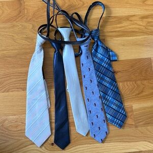 Assorted boys zip ties